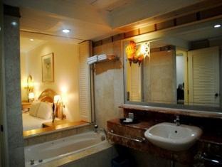 Residence Desa Lagoon Resort Port Dickson Exteriör bild